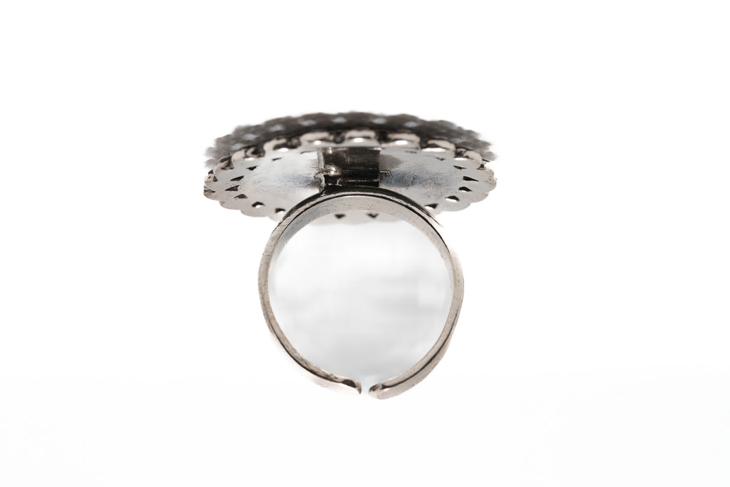 Royal Calligraphy Halo Ring