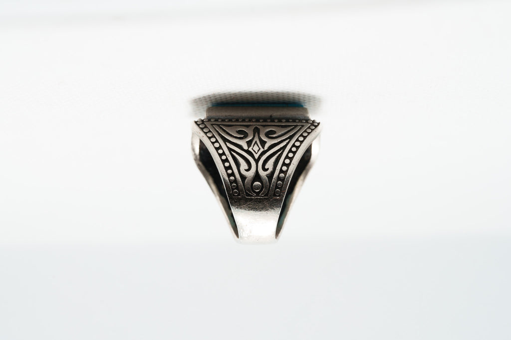 Nile Crest Signet Ring