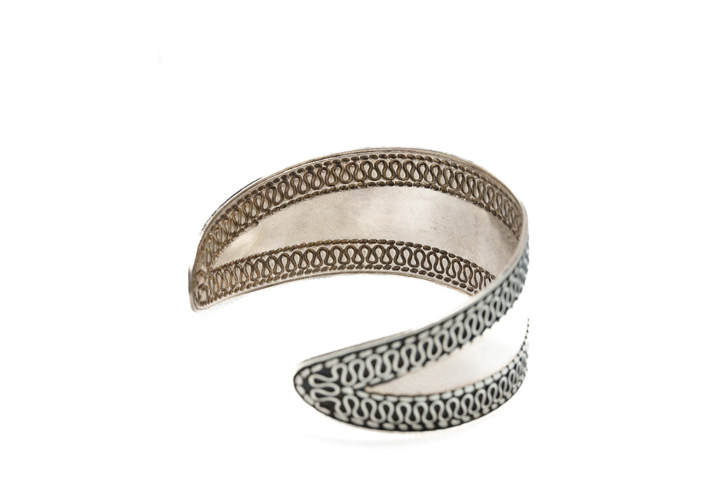 Engraved Silver Bracelet with Arabic Calligraphy