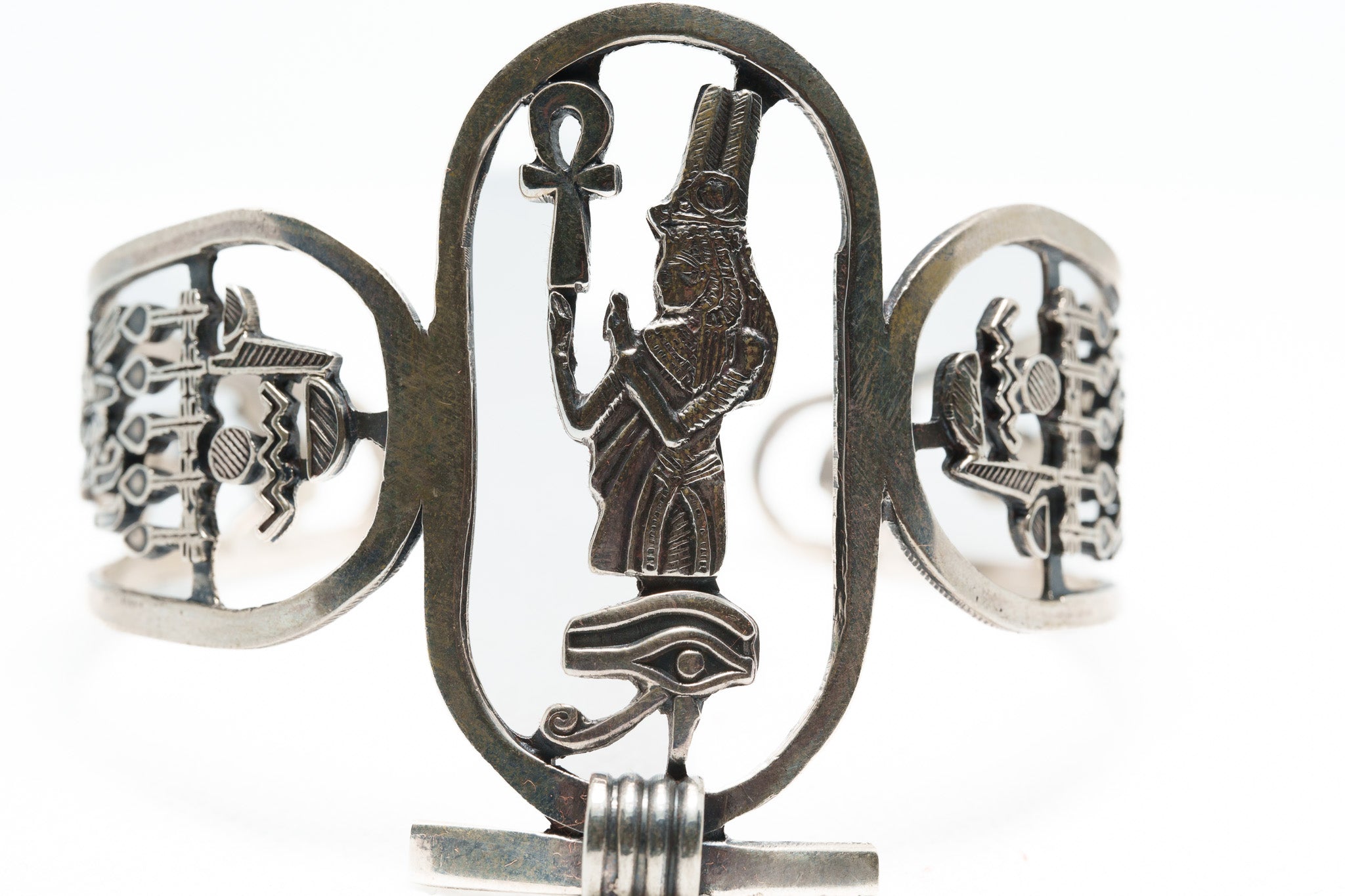 Isis Sovereign Cuff